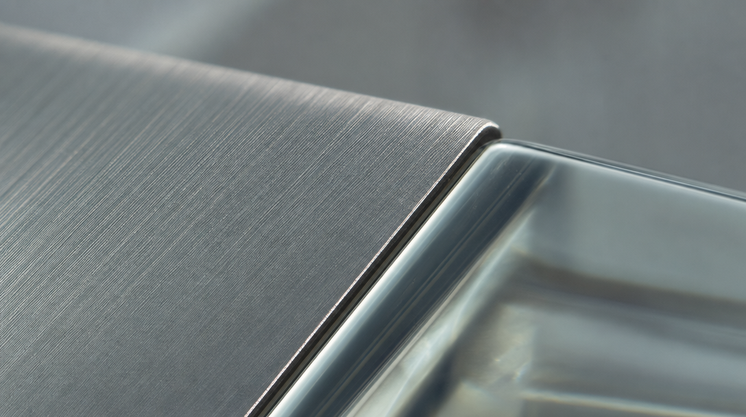 Believable materials in macro and product frames